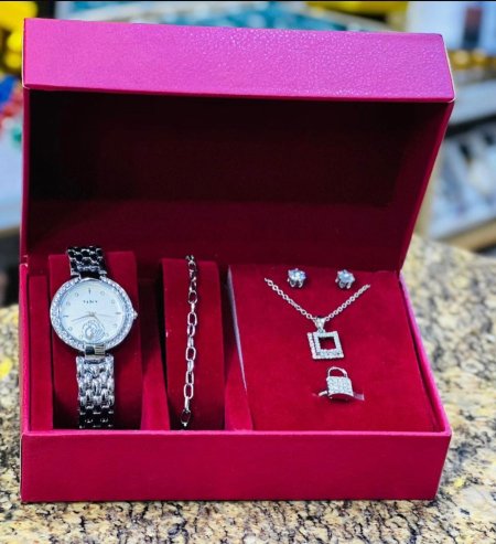 بكج ساعة ستاتي