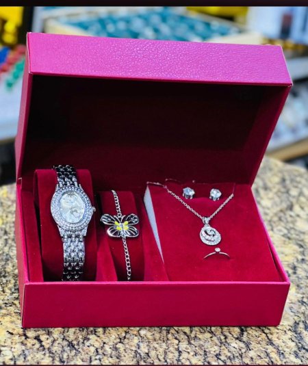 بكج ساعة ستاتي