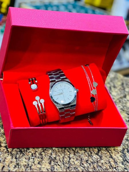 بكج ساعة ستاتي مميز