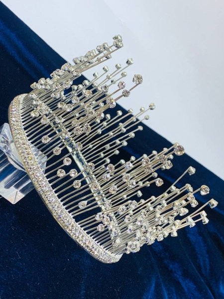 تاجات كريستال