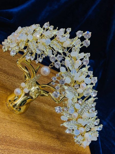 تاجات كريستال