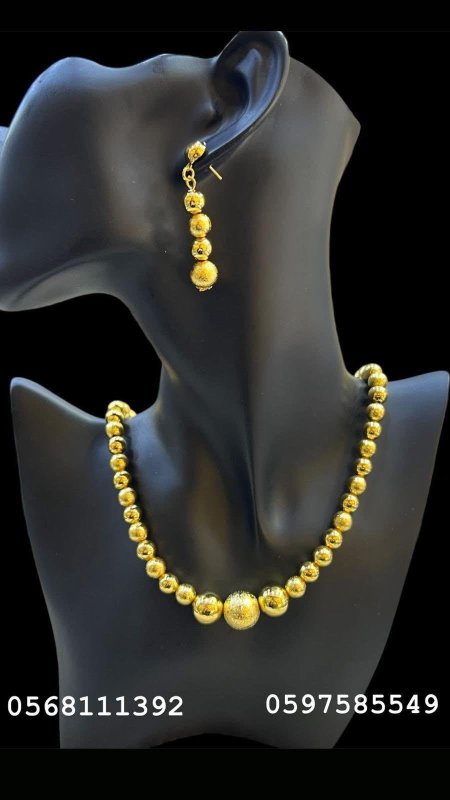 عقد ذهب روسي